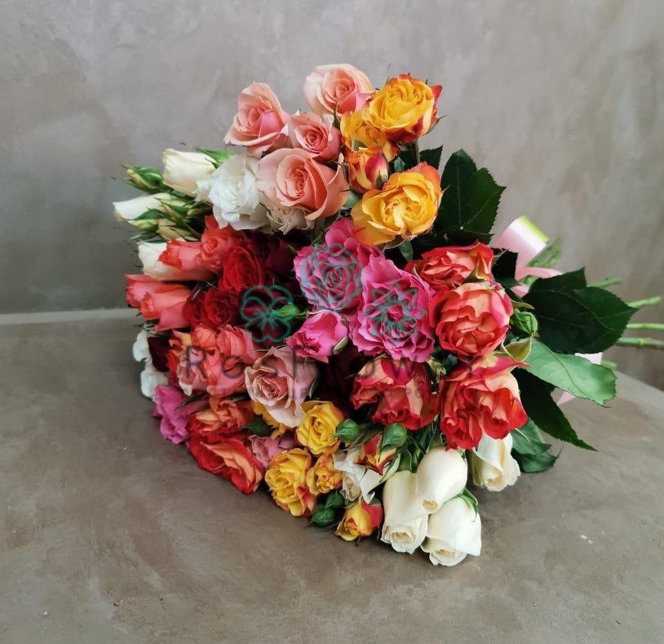 Букет цветов из: Розы в Ундоры