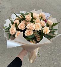 Букет Кремовые розы Латте в Ундоры