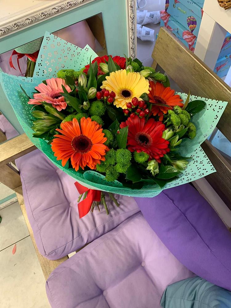 Букет цветов из: Герберы, Хризантемы и Альстромерии в Ундоры