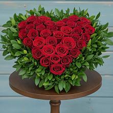 Цветочная композиция из Розы в виде сердца в Ундоры