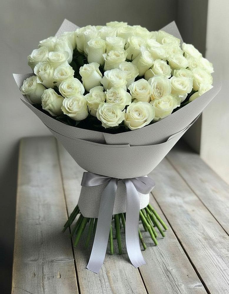 Букет 35 Белых роз в Ундоры