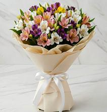 Букет цветов из:  Альстромерии в Ундоры