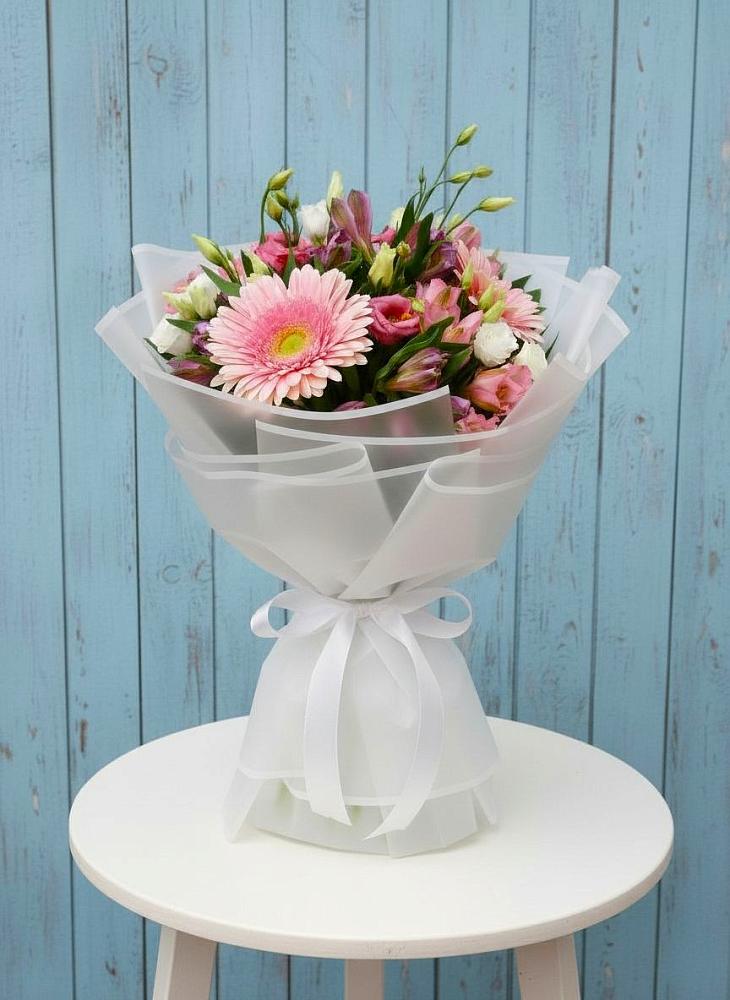 Букет цветов из: Герберы, Альстромерии и Лизиантусы в Ундоры