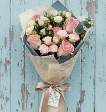 Букет цветов из:  Розы в Ундоры