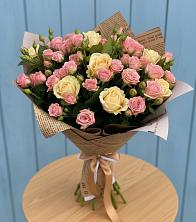 Букет цветов из:  Розы в Ундоры