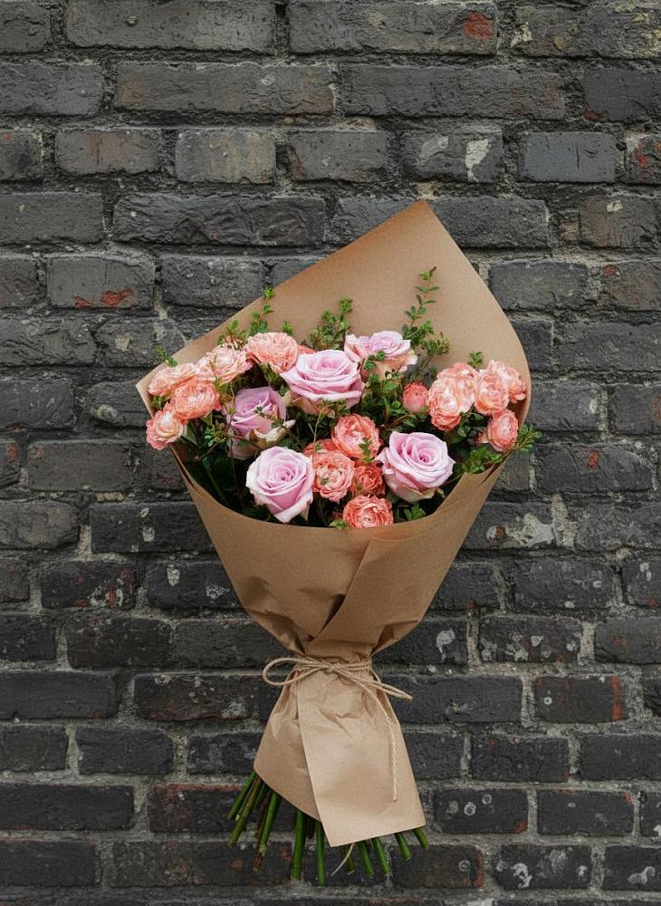 Букет цветов из: Розы в Ундоры