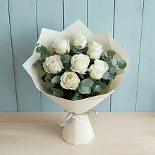 Букет Белые розы в Эвкалипте в Ундоры