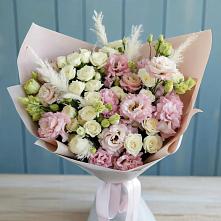 Букет цветов из:  Альстромерии и Розы в Ундоры