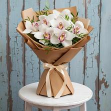 Букет цветов из:  Орхидеи и Розы в Ундоры